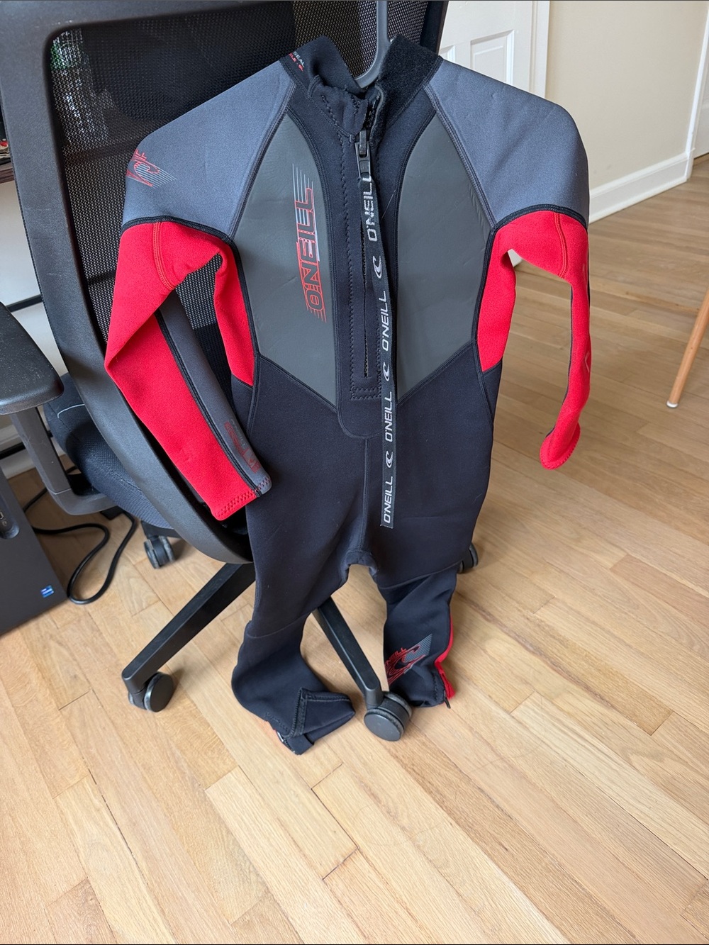 O'Neill Kids One-Piece Wetsuit - Black, Gray & Red